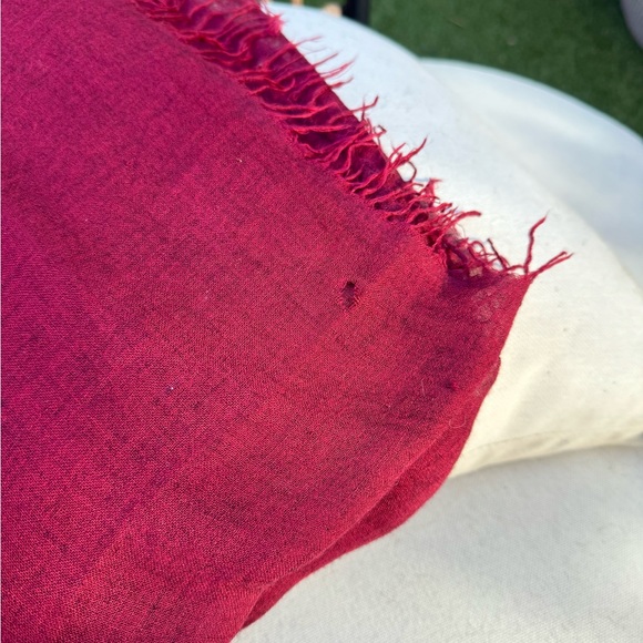 Isabel Marant soft scarf in burgundy - Picture 10 of 10